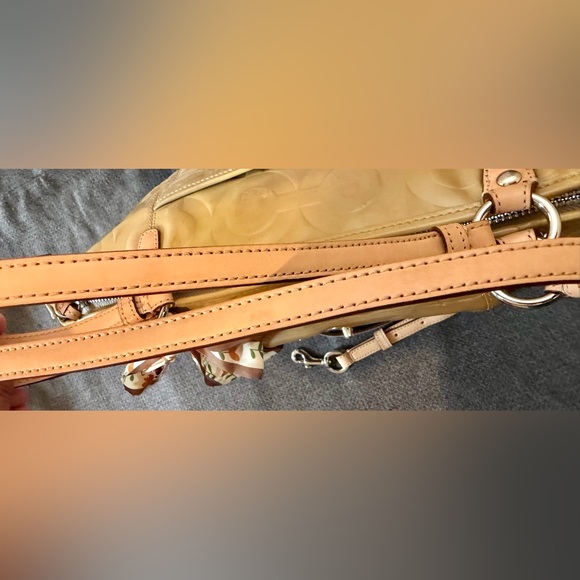 Coach Signature Butterscotch Embossed Patent Leather Leah Tote No. H0873-13178P - Picture 5 of 10